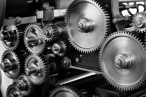 Nas economias desenvolvidas, as empresas ineficientes tendem a ser menores ou a desaparecer. Crédito: MustangJoe/ Pixabay