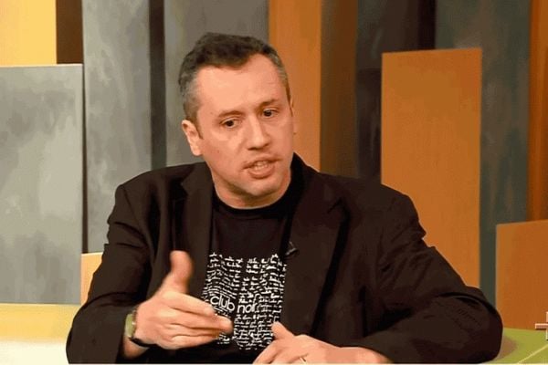 Roberto Alvim é diretor do Centro das Artes Cênicas (Ceacen) da Fundação Nacional de Artes (Funarte). Crédito: Youtube/TV Cultura/Reprodução