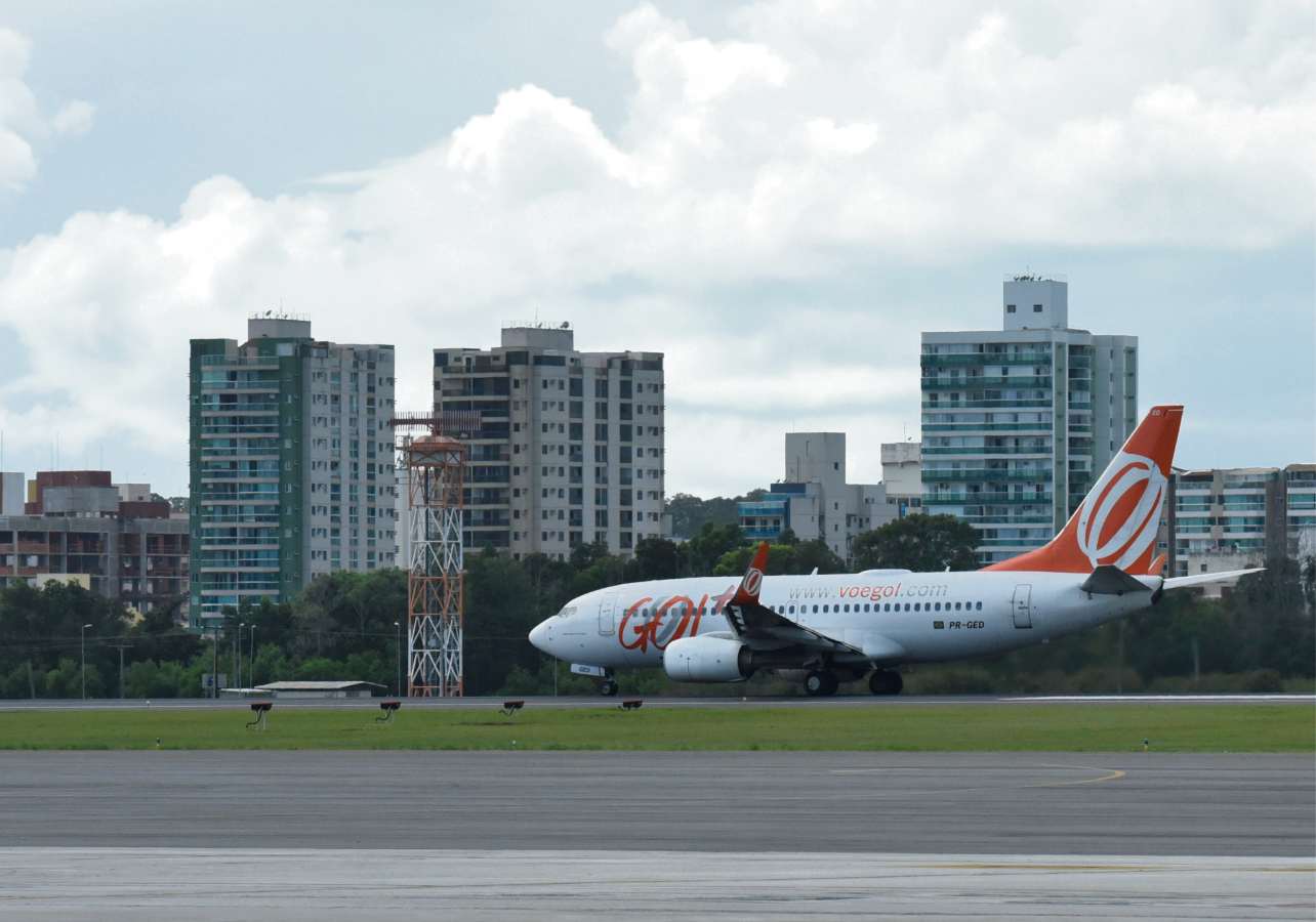 Gol enfrenta recuperação judicial nos Estados Unidos e acusa principal concorrente no mercado aéreo brasileiro de 'ação predatória' para obter suas aeronaves e pilotos