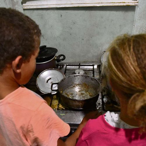 Corte do auxílio deve frear inflação e afetar alimentação dos mais pobres