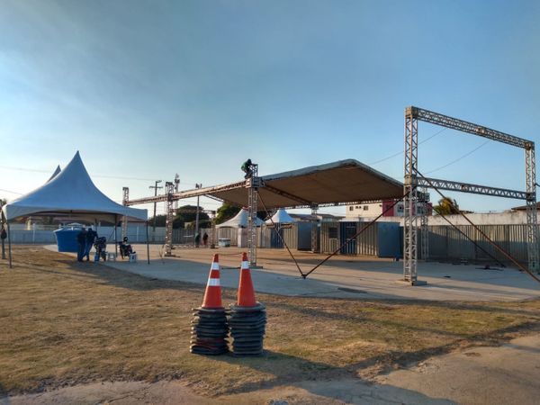 Base é montada no balneário de Guriri, em São Mateus. Crédito: Divulgação/Prefeitura de São Mateus