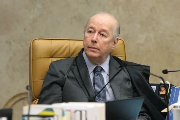 O relator do inquérito, ministro Celso de Mello, pediu que a Procuradoria-Geral da República (PGR) se manifeste sobre ampliação do prazo das investigações
