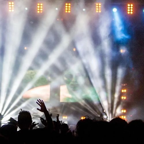 Festas com música ao vivo e aglomeração preocupam moradores da Serra