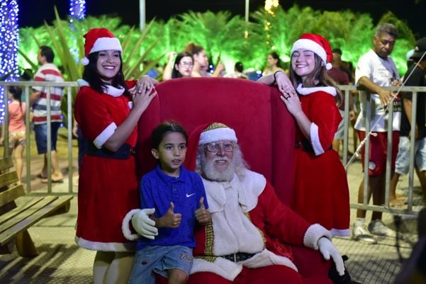 Data: 08/11/2019 - ES - Serra - Árvore de Natal no Parque d Cidade, na Serra - Editoria: Cidades - Foto: Fernando Madeira - GZ por Natal