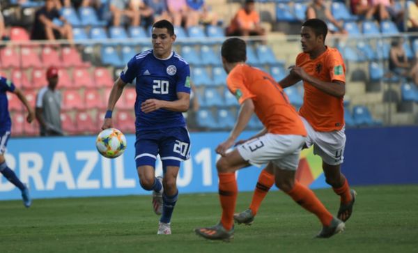 Paraguai e Holanda disputaram as quartas de final da Copa do Mundo Sub-17 no Kleber Andrade