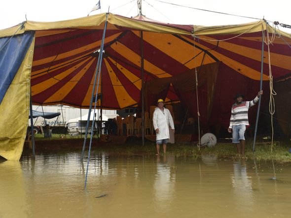 Data: 14/11/2019 - Cariacica - Circo alagado no bairro Novo Horizonte - Editoria: Cidades - Foto: Vitor Jubini - GZ por Vitor Jubini