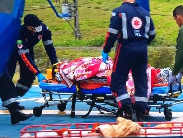 Família é resgatada em Santa Leopoldina  (14/11/2019) por Reprodução/TV Gazeta