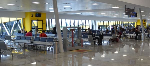 Salão de embarque do Aeroporto de Vitória, que passará a ter voos internacionais a partir de 2020