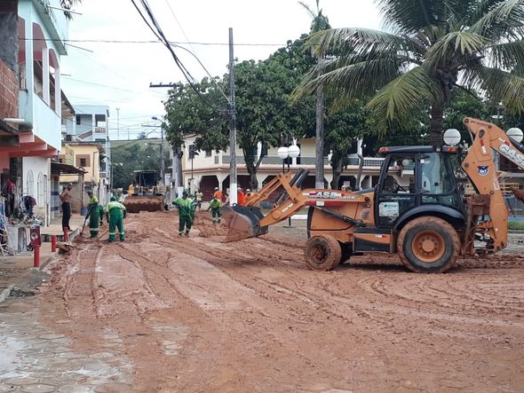Piúma recebeu a maior quantidade de chuva do Estado nesta quinta-feira por Secretaria de Obras de Piúma