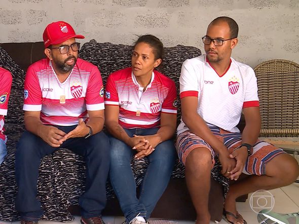 Time de futebol feminino capixaba tem van reformada no Caldeirão do Huck  por Reprodução | TV Globo