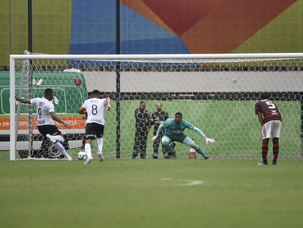 Flamengo e Corinthians disputaram a semifinal do Brasileiro sub-20 no Kleber Andrade por Carlos Alberto Silva/A Gazeta