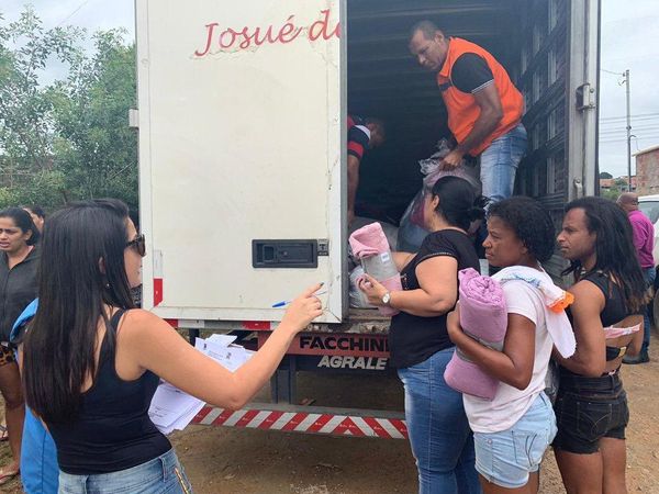 Prefeitura entrega colchões e cobertores em abrigos de Cariacica. Crédito: Divulgação / Prefeitura de Cariacica