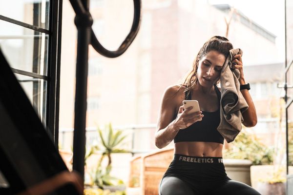 Não adianta apenas levar em consideração a quantidade de calorias ingeridas e queimadas, a ação do metabolismo diz como o organismo transforma essas calorias em energia. Crédito: Divulgação/Freeletics