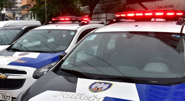 Pelo menos cinco despachantes de veículos e os funcionários deles foram ameaçados na manhã desta sexta-feira (24); criminosos ligavam de número com DDD de Santa Catarina