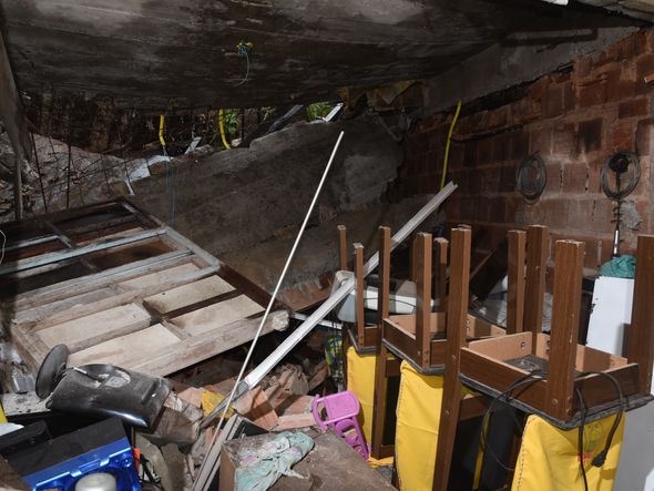 Data: 20/11/2019 - ES - Vila Velha -  Morro Boa Vista onde rolou uma pedra em cima de uma casa.-  Editoria: Cidades- Foto: Ricardo Medeiros - GZ por Ricardo Medeiros