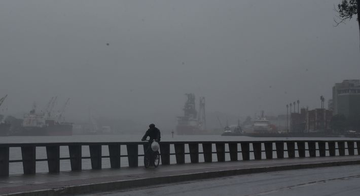 Aviso é válido até às 10h de quarta-feira (22); Inmet aponta previsão de chuva superior a 60 milímetros por hora ou acima de 100 milímetros por dia; veja as cidades sob alerta