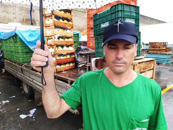 Márcio José Volkers ainda não conseguiu contabilizar o prejuízo após perder boa parte da lavoura. por Caíque Verli