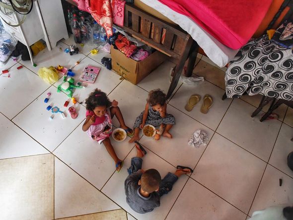 Vítimas das chuvas em abrigos no bairro Novo Horizonte, em Cariacica por Vitor Jubini | A Gazeta