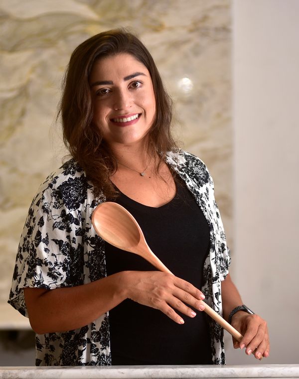 Após sucesso com um blog de gastronomia, Raissa Furieri deixou a advocacia e abre, em breve, o Delicatus, sem cardápio fixo. Crédito: Fernando Madeira