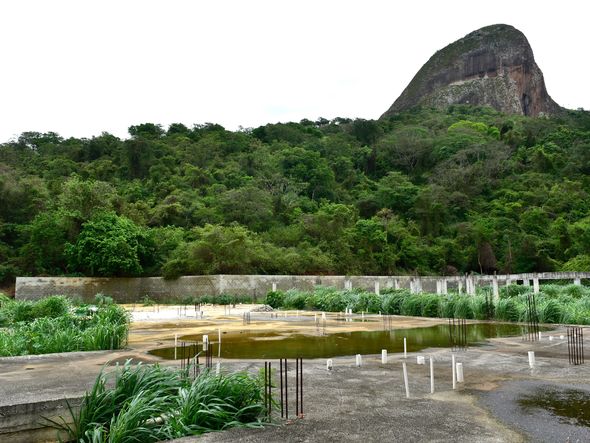 Data: 25/11/2019 - ES - Vitória - Esqueleto do que seria uma creche, em Tabuazeiro, Vitória - Obras Federais paradas no ES - Editoria: Economia - Foto: Fernando Madeira - GZ por Fernando Madeira