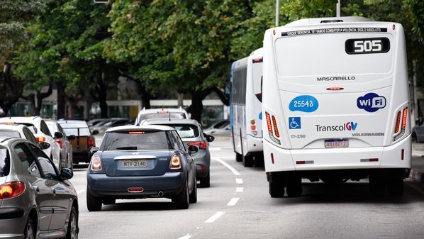 Por conta do novo coronavírus, a Ceturb-ES analisou os horários que necessitam de mais coletivos para evitar a aglomeração de passageiros nos terminais e também no interior dos ônibus