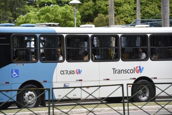 Data: 26/11/2019 - ES - Vitória - Ônibus do sistema Transcol