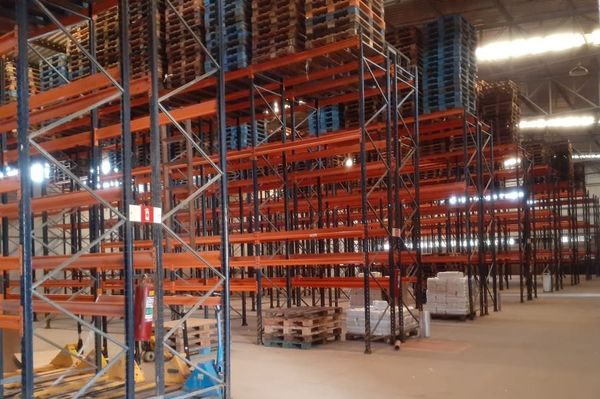 Retomada do centro de distribuição do supermercado Santo Antônio, em Muquiçaba, Guarapari. Crédito: Emanuel Brandão