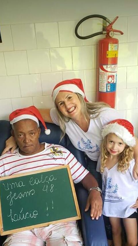 Abrigo de idosos de Muqui faz campanha para presentes por Divulgação