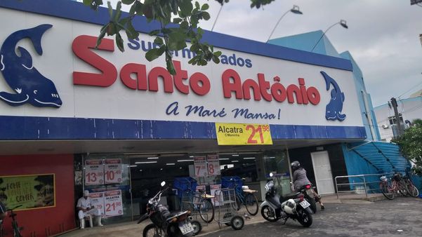 Unidade da rede de supermercados Santo Antônio, em Guarapari. Crédito: Foto do leitor