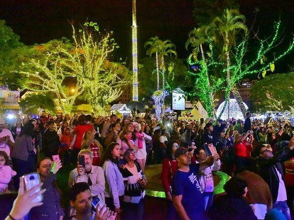 Abertura da decoração de Natal em domingos Martins  por Fernando Madeira 