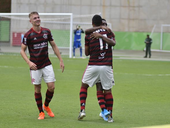 Data: 01/12/2019 - ES - Cariacica - Final do Campeonato Brasileiro Sub 20, entre Palmeiras e Flamengo. O time Rubro Negro sagrou-se campeão, vencendo por 3 x 0, no Kleber Andrade - Editoria: Esportes - Foto: Fernando Madeira - GZ por Fernando Madeira