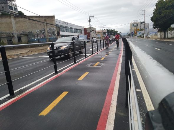 Nova ciclovia da Leitão da Silva  por Esthefany Mesquita 