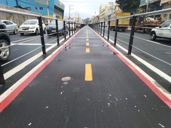 Nova ciclovia da Leitão da Silva  por Esthefany Mesquita 