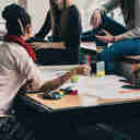 Imagem - Vagas para estágio e adolescente aprendiz caem até 90% nas agências