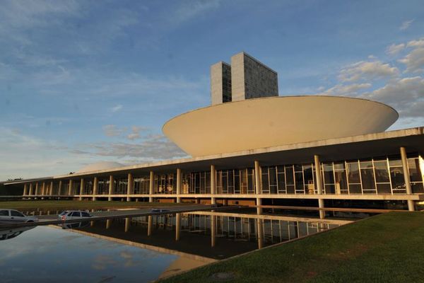 Congresso Nacional, em Brasília: proposta federal encontra-se, desde junho, esperando votação no Senado. Crédito: Arquivo/Agência Brasil