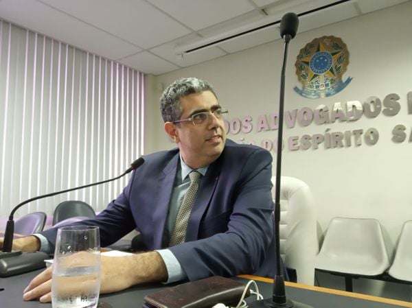 Presidente da seccional capixaba da OAB, José Carlos Rizk