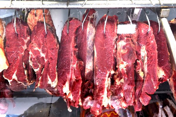 Data: 05/12/2019 - ES - Vitória - Carne de boi em açougue 