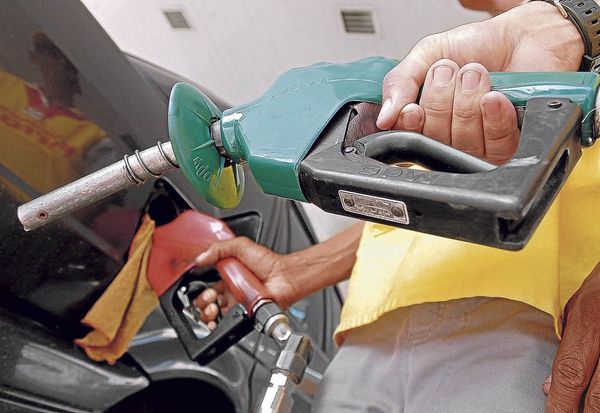 Aumento do preço dos combustíveis ajudou a puxar a inflação de novembro na Grande Vitória