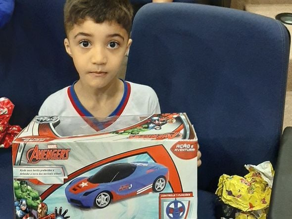 Crianças são presenteadas pelo Papai Noel na Polícia Federal por Divulgação | Polícia Federal