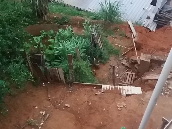 Desmoronamento atinge residências em Alegre por PMA