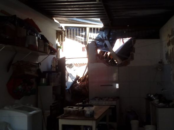 Desmoronamento atinge residências em Alegre por PMA