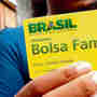 Imagem - Beneficiário do Bolsa-Família recebe auxílio de R$ 600 a partir de segunda