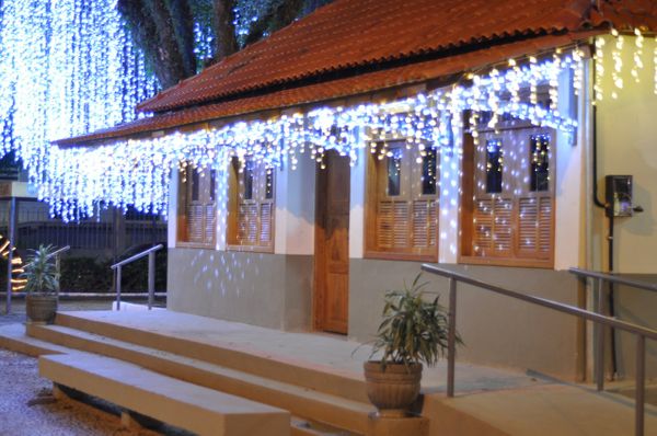 Decoração de Natal de Guaçuí faz sucesso no Caparaó por Leo Ola