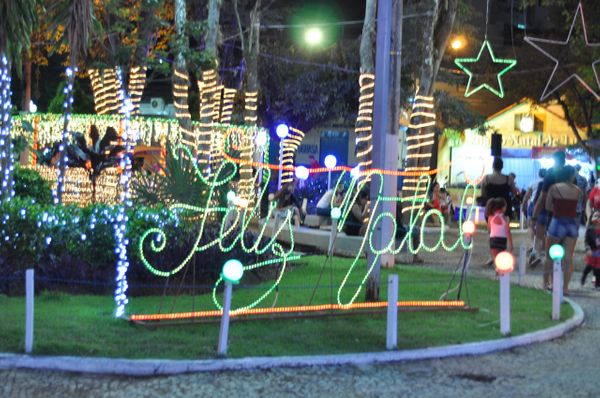 Decoração de Natal de Guaçuí faz sucesso no Caparaó por Leo Ola