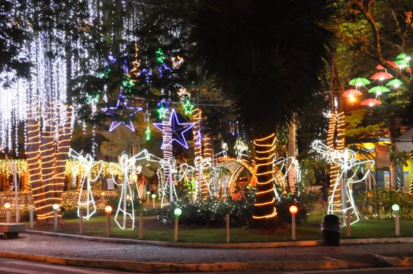 Decoração de Natal de Guaçuí faz sucesso no Caparaó por Leo Ola
