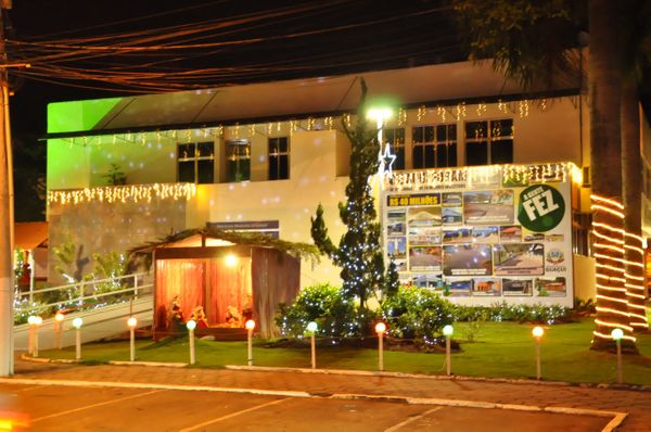 Decoração de Natal de Guaçuí faz sucesso no Caparaó por Leo Ola