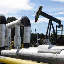 Imagem - Exploração de petróleo em áreas do ES compradas em leilão começa em 2022