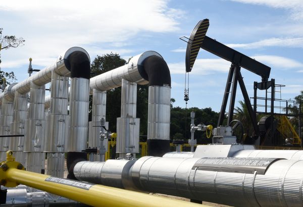 Petróleo em alta deve puxar preço de gasolina e receita com royalties no ES  | A Gazeta
