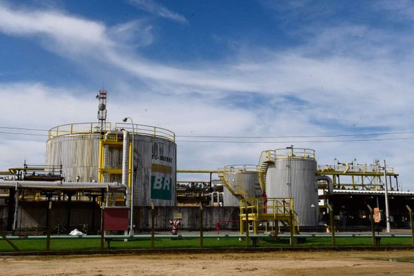 Estação de tratamento de petróleo de Fazenda Alegre da Petrobras em Jaguaré