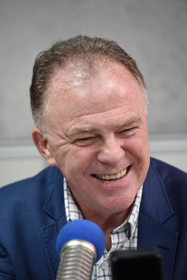 Data: 14/12/2019 - O governador Renato Casagrande durante entrevista ao jornal A Gazeta - Foto: Carlos Alberto Silva por Carlos Alberto Silva